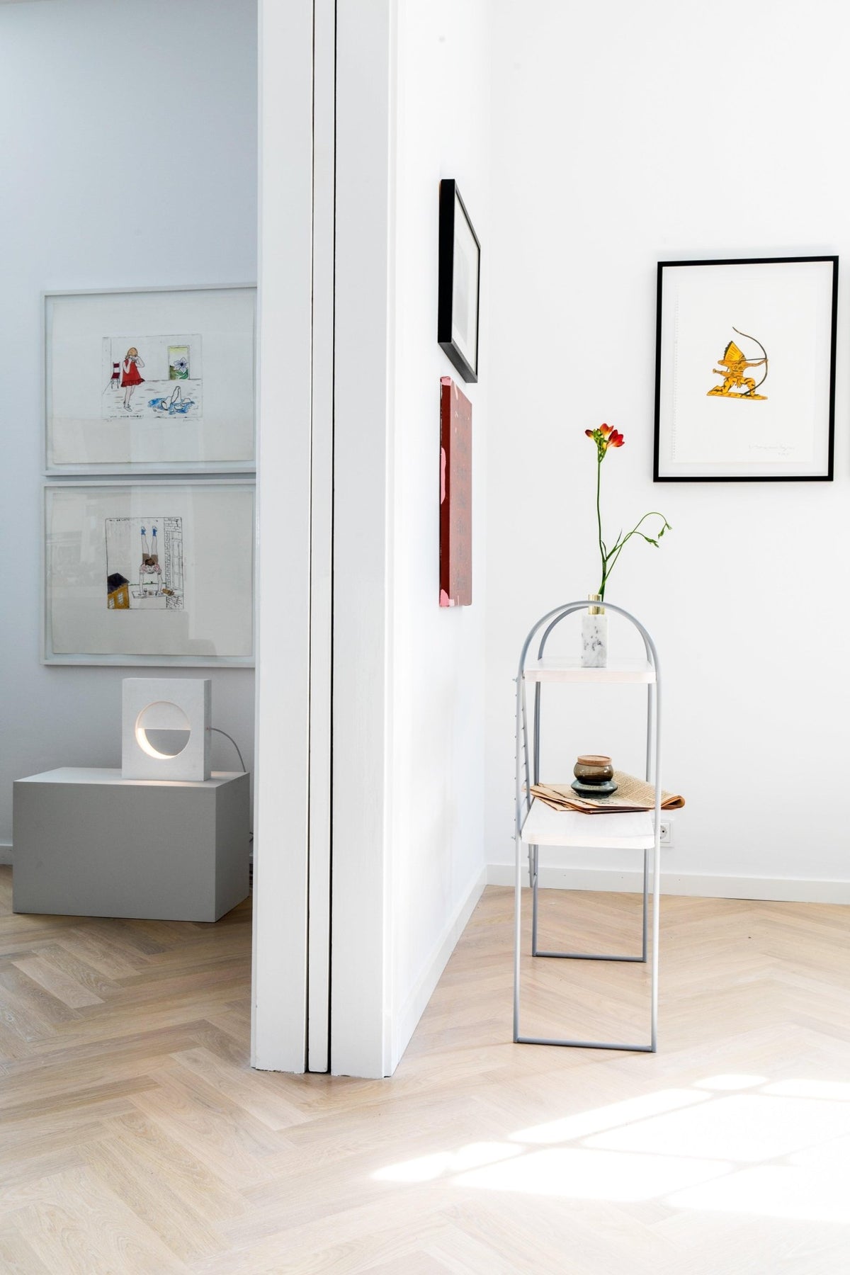 Urban Nomad Console Table - White with grey recycled steel frame. 94x27 cm - FÓLK Reykjavik