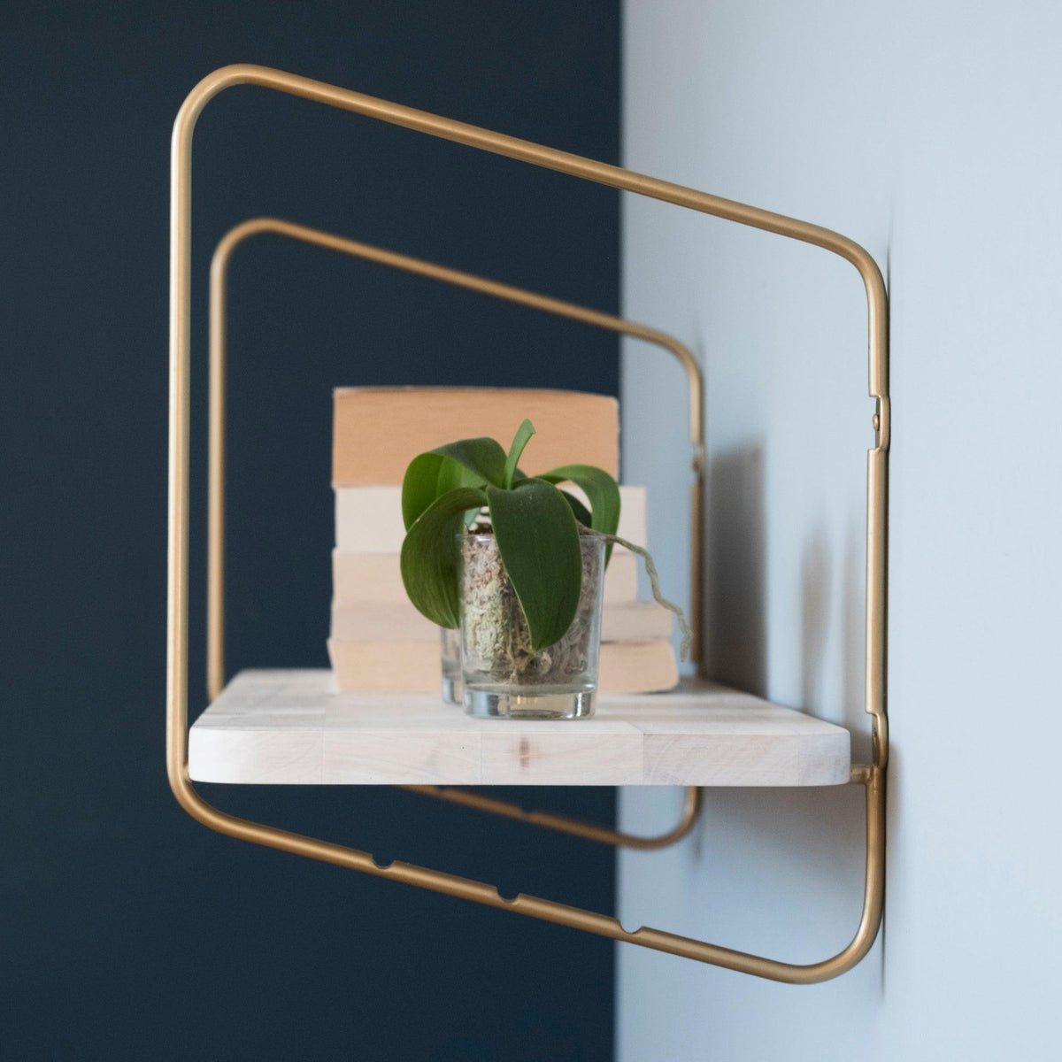 Urban Nomad Wall Shelf / 94x24 cm / Gold / White - FÓLK Reykjavik